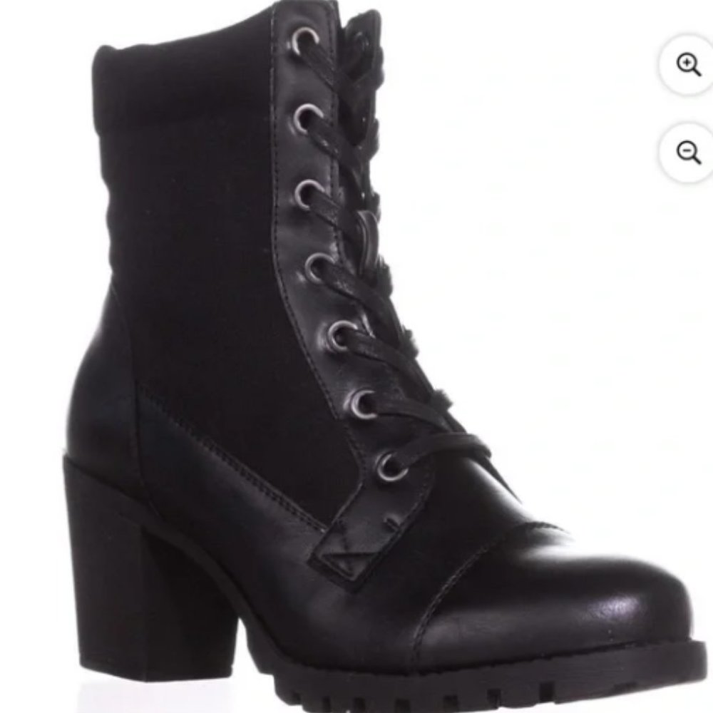 XOXO Womens Combat Boot style lace up boots Size 7.5